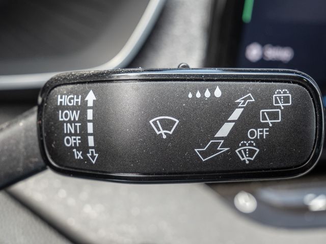 Octavia Combi 2.0 TDI Selection SHZ ACC HUD 360°