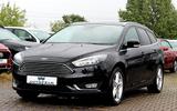 Ford Focus 1,0 EcoBoost/SHEFT/8FACH/RCAM/NAVI/SHZ/BT/ - Ford Focus mit Benzin-Antrieb: Kombi, 1.8