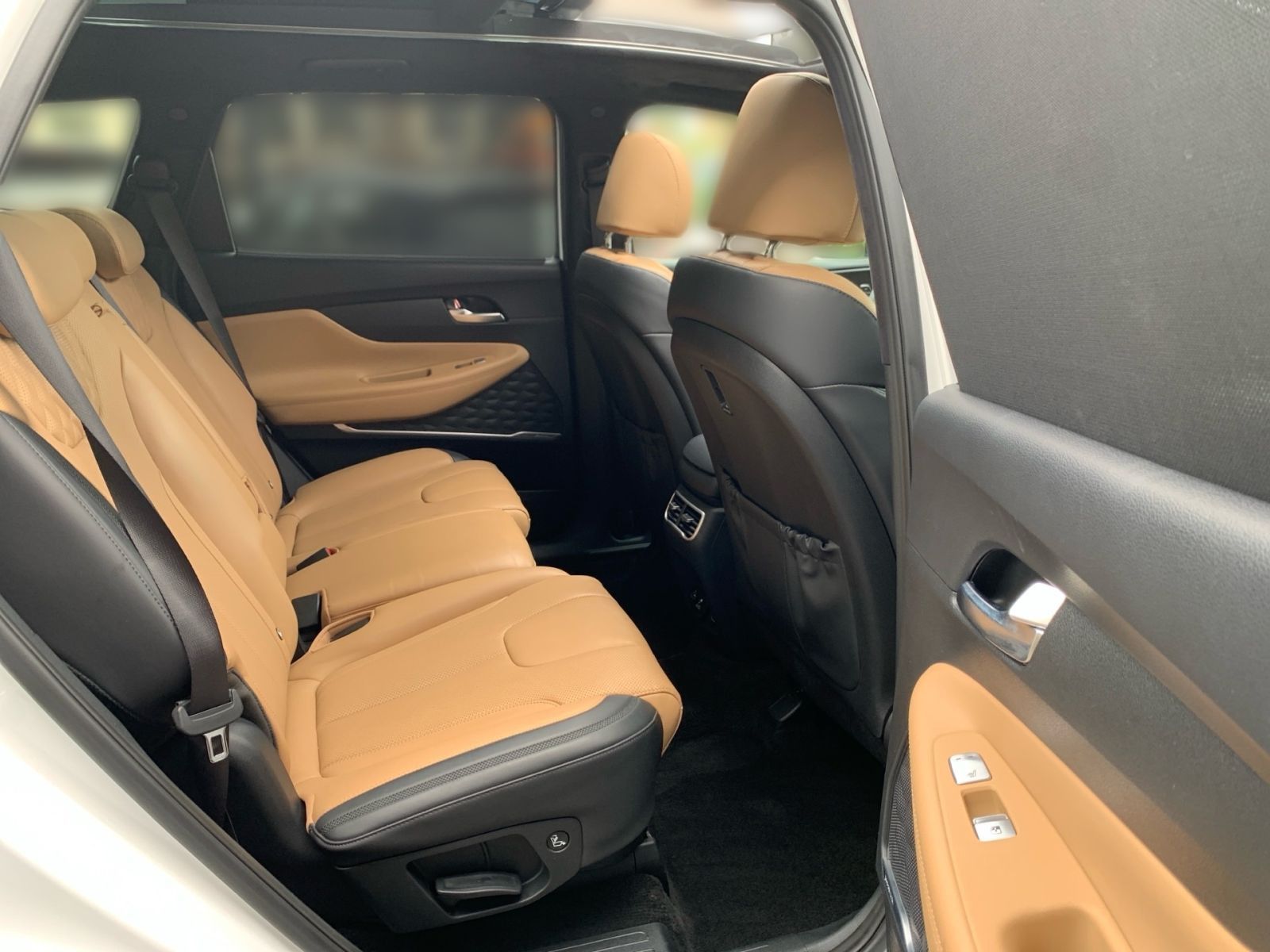 Fahrzeugabbildung Hyundai SANTA FE 2.2 CRDi Signature 4WD SEVEN AHK 1Hd