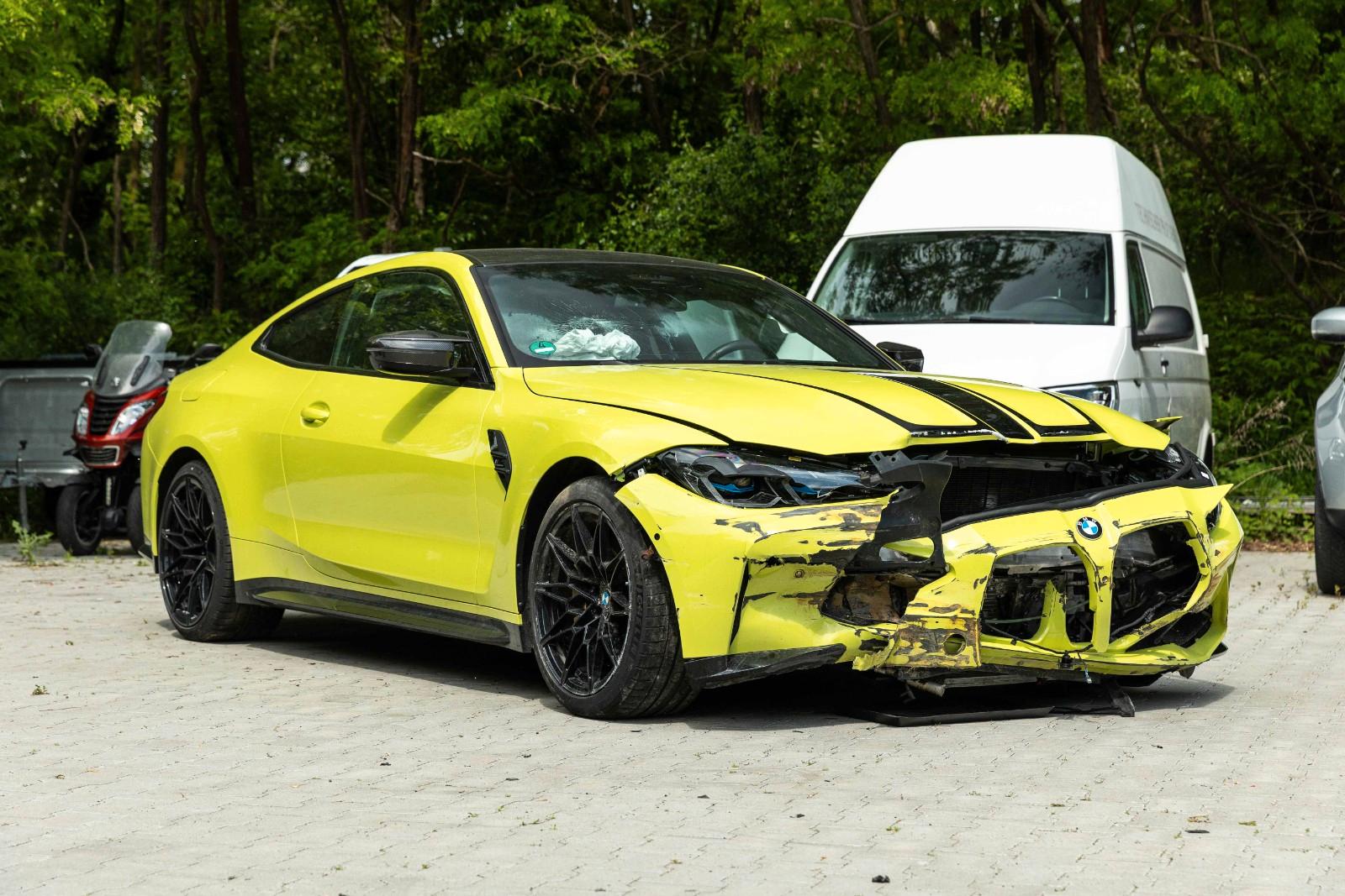 BMW M4 Coupe xDrive Competition Keramik/Carbon/Sitze