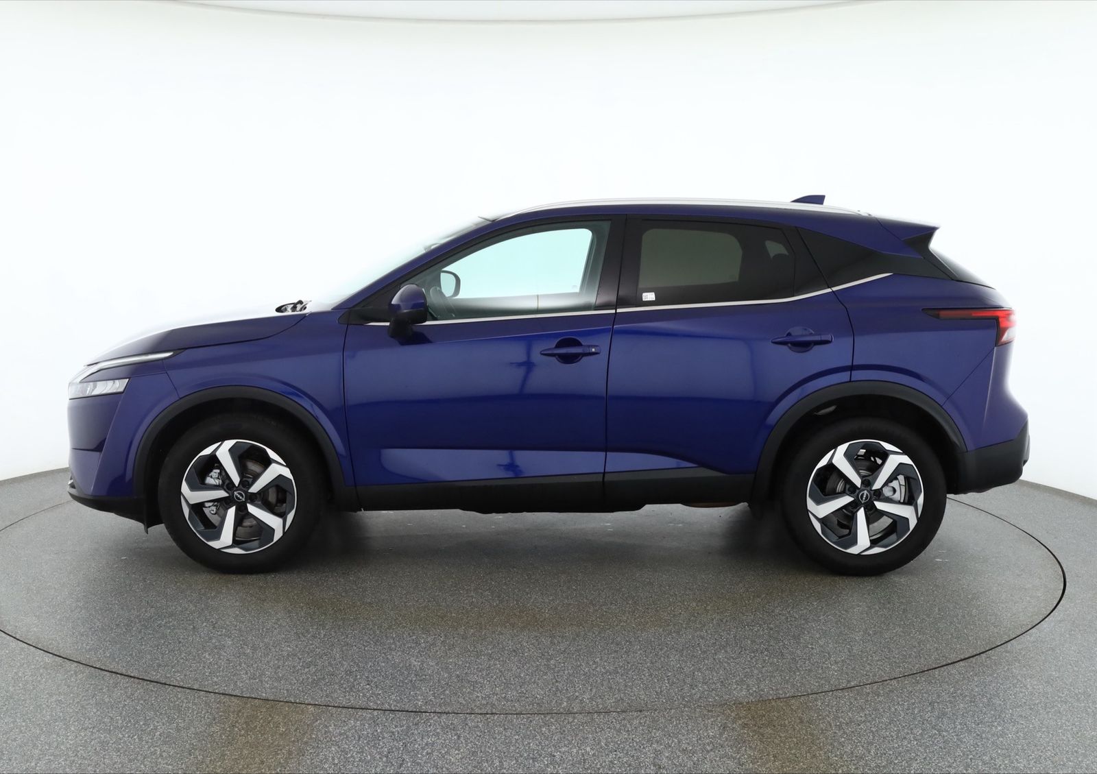 Nissan Qashqai N-Connecta 1.3 Dig-T LED ACC Navi Pano imagem 2