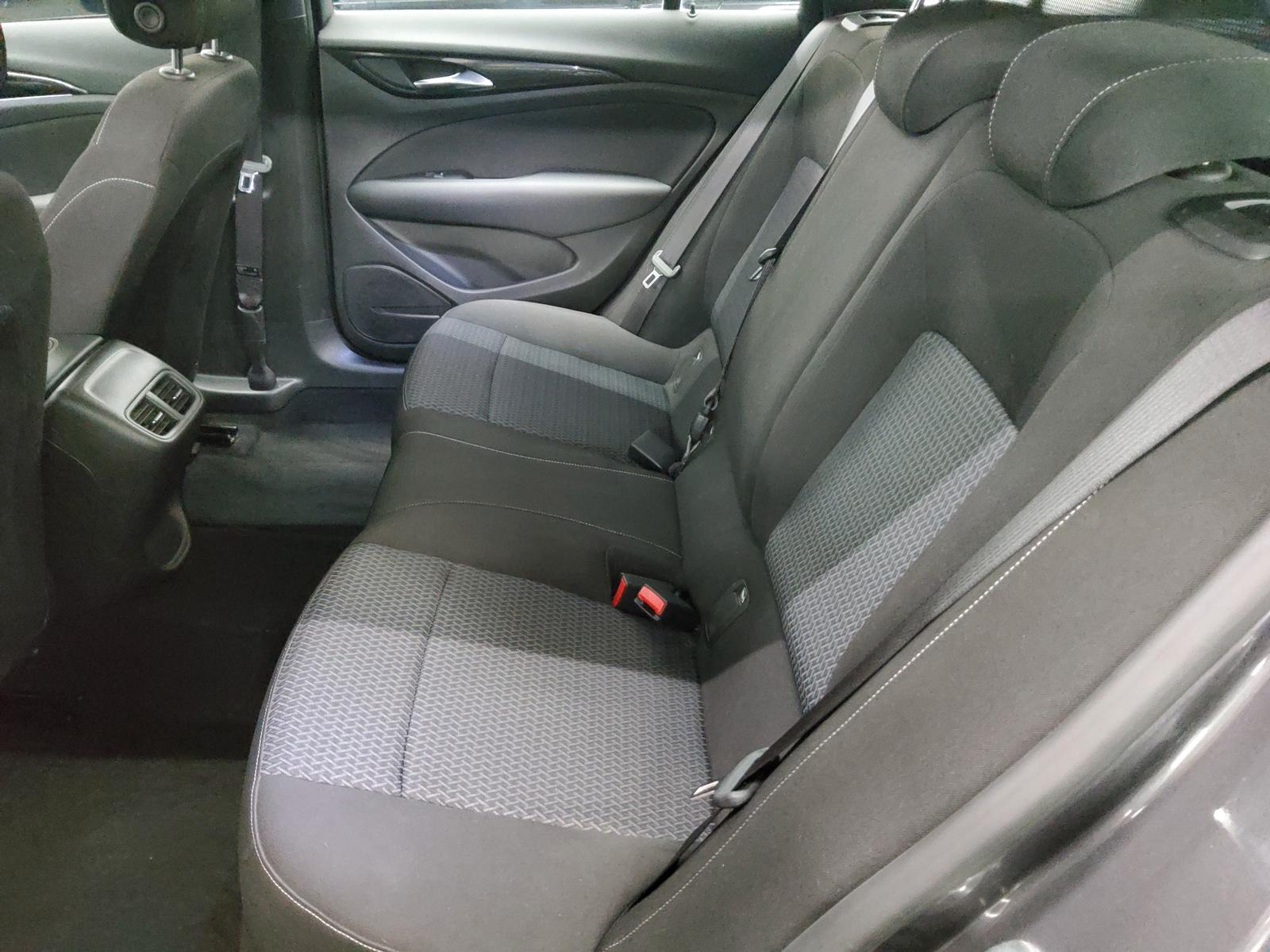 Opel Insignia ST 2.0 D Elegance Navi LED DAB AHK