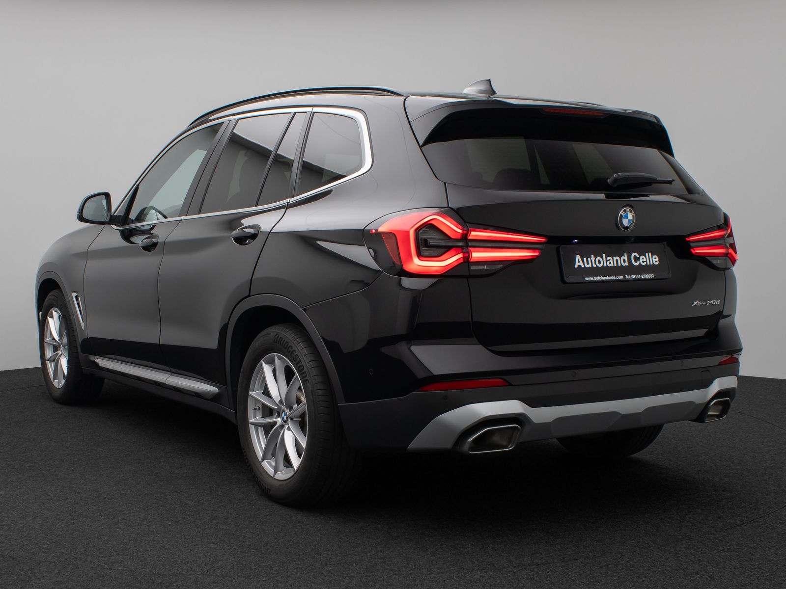 Fahrzeugabbildung BMW X3 xD20d KameraDAB HiFi Leder Alarm Sport 18Zoll