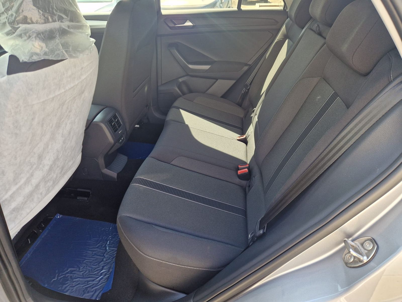 Volkswagen T-Roc - Bild 8
