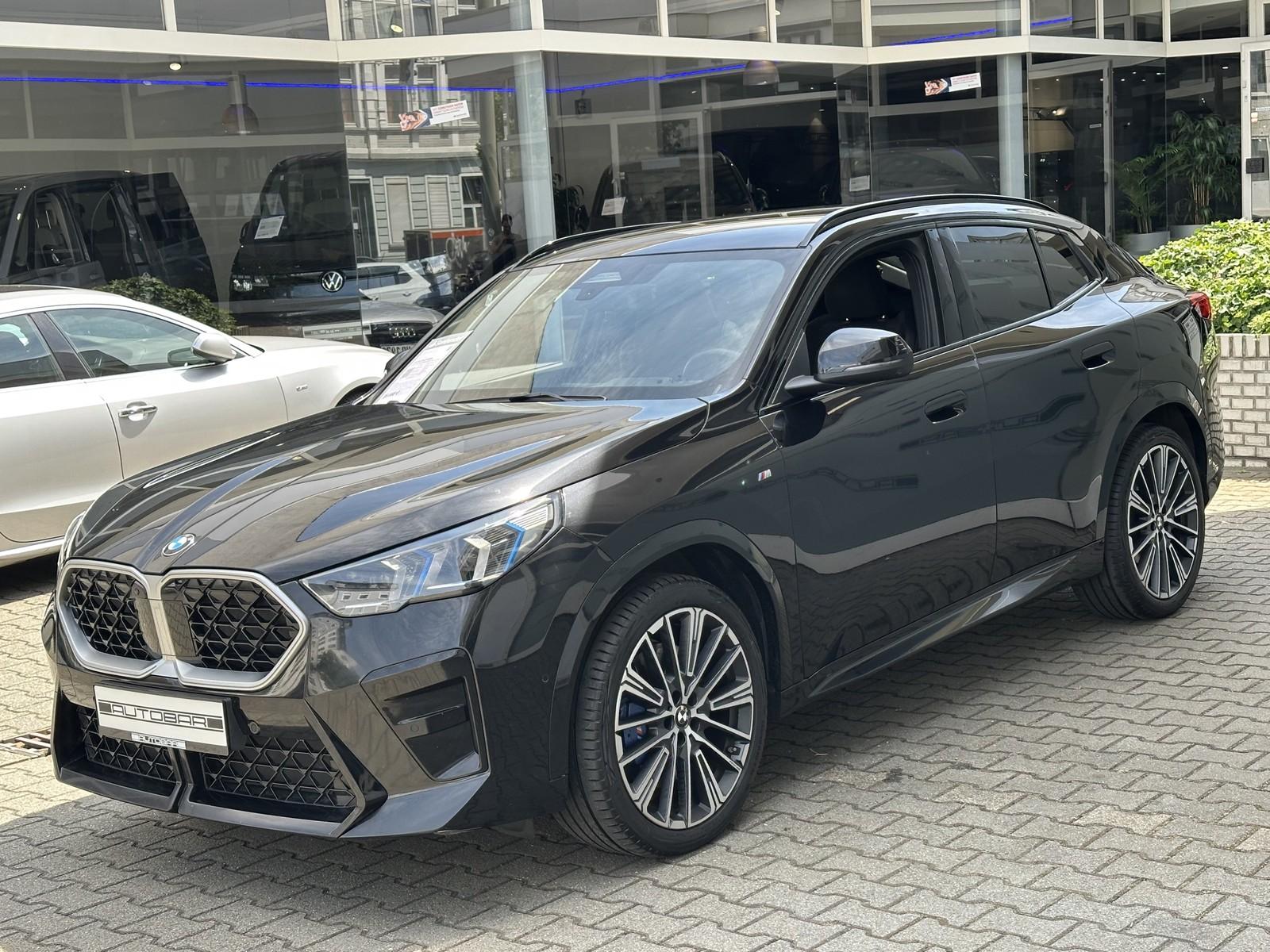 BMW X2 20 d xDrive M SPORT*PANO*HUD*AHK*360K*20Z*ICO