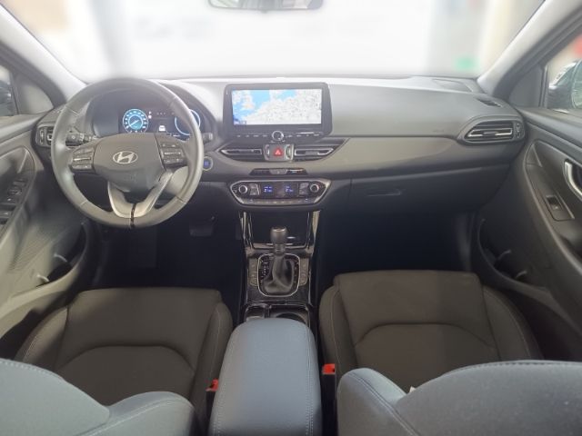 Fahrzeugabbildung Hyundai i30 FL 5-Türer (MY25) 1.0 T-GDI (100PS)  Advanta