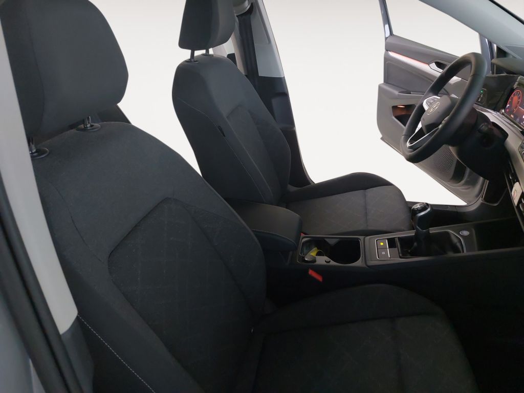 Fahrzeugabbildung Volkswagen Golf 1.0 TSI  Life ACC Navi