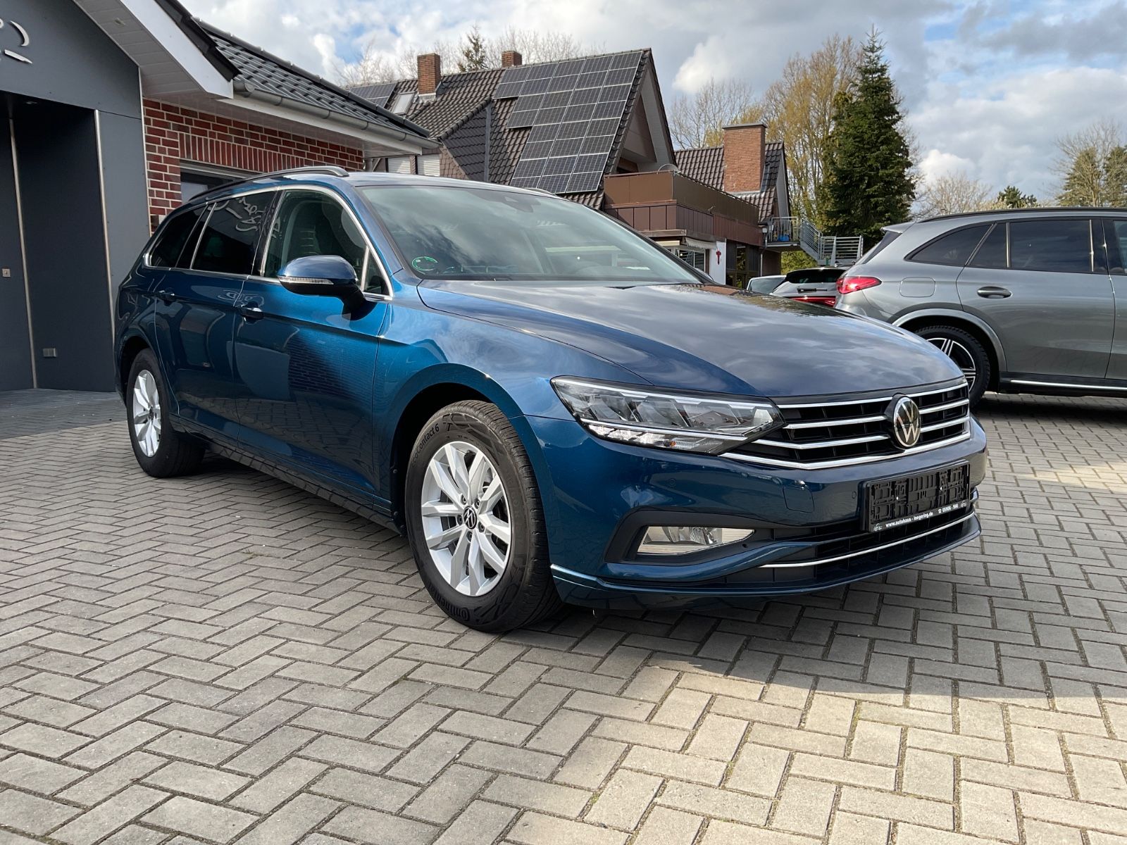 Fahrzeugabbildung Volkswagen Passat Variant 2.0 TDI DSG Busi,Kamera,ACC,Navi