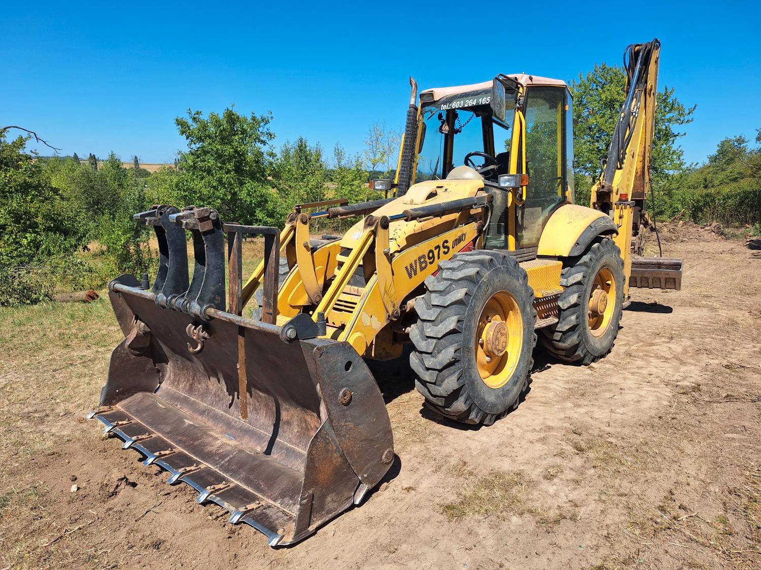 Komatsu WB 97 S-2 4X4