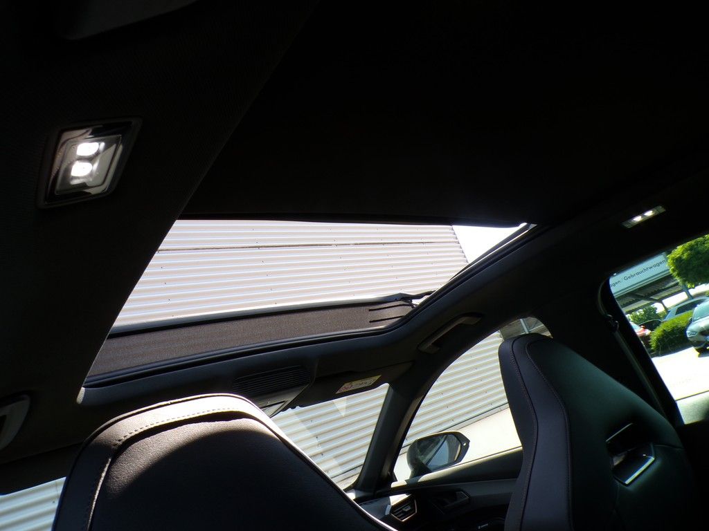 Fahrzeugabbildung CUPRA Formentor VZ 2.0 TSI DSG 4Drive Black Edition
