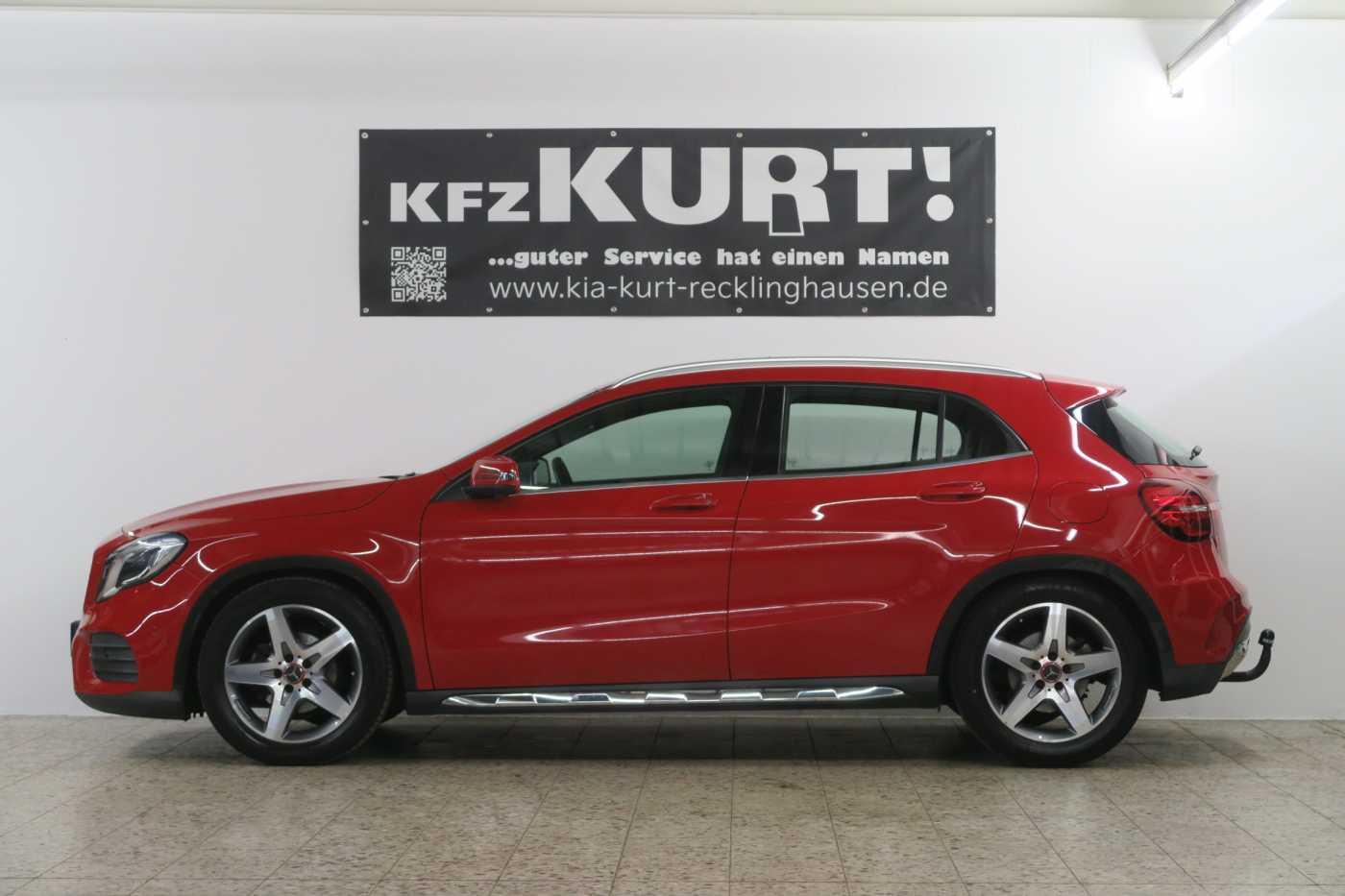 Mercedes-Benz GLA 200 7G-DCT AMG Line! NAVI