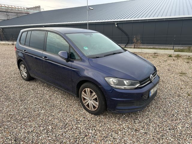 Volkswagen Touran 2,0 TDI SCR DSG 7 Sitzer,Motorschaden