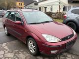 Ford Focus 1.6 Ghia - TÜV NEU - AHK - Ford Focus aus 2004: Ghia
