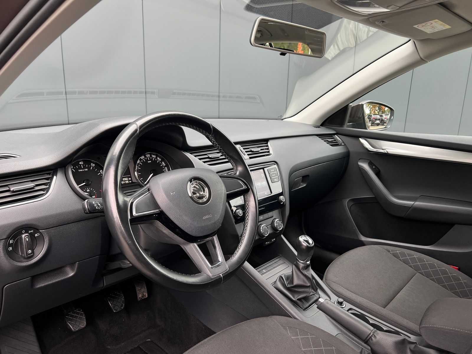 Fahrzeugabbildung SKODA Octavia III Combi Active 1.4 TSI
