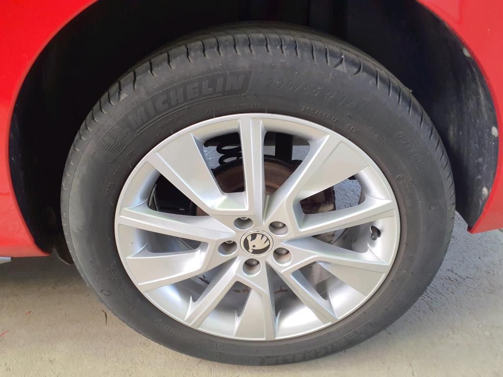 Skoda Kamiq Style 1.5 TSI AHK*Pano*Tempo*SH*Klima