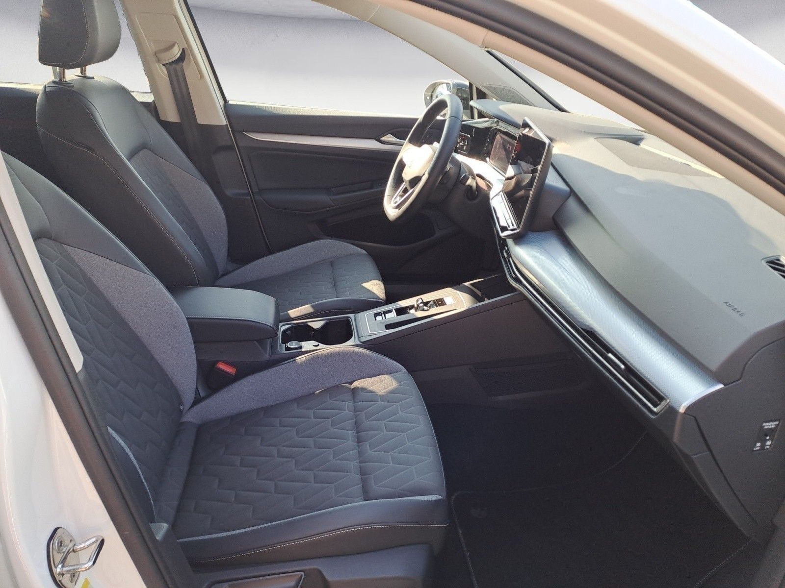 Volkswagen Golf - Bild 9