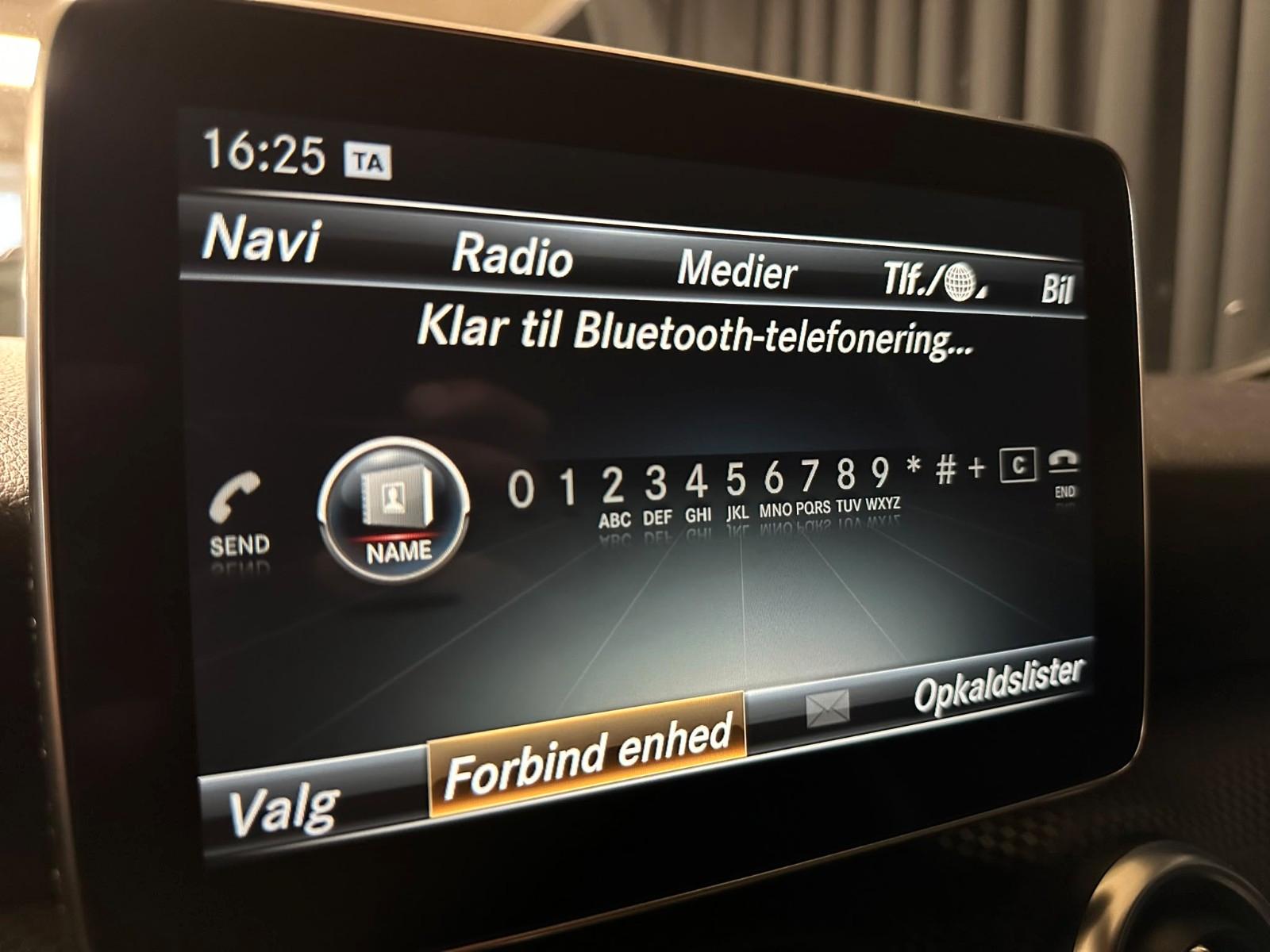Mercedes-Benz A200 2015 — photo 29