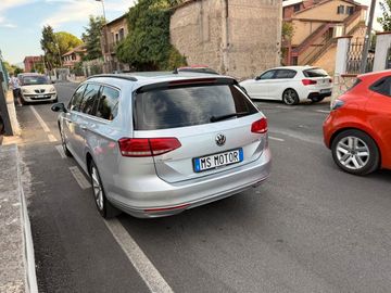 Volkswagen Passat Variant - 10