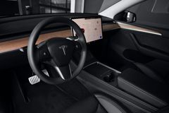 TESLA Model Y Performance AWD MY2023*AHK*Unfallfrei