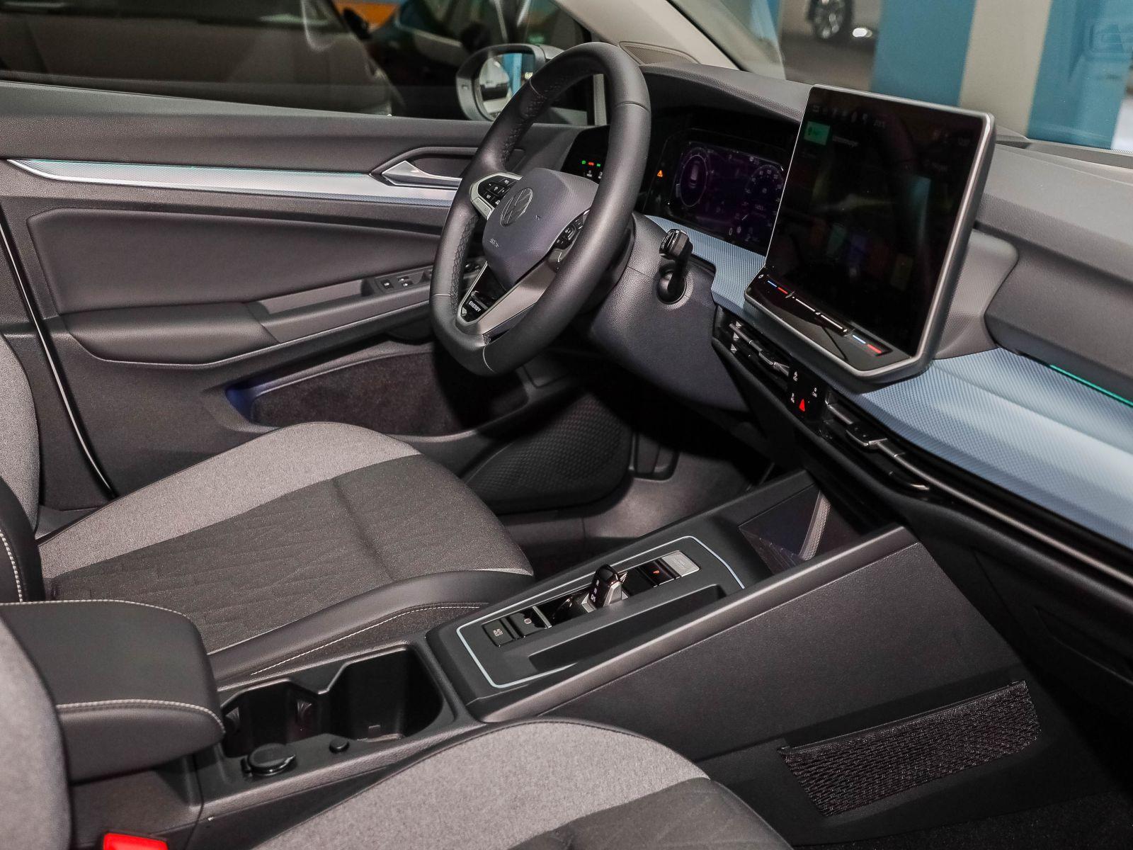 Volkswagen Golf VIII 1.5 eTSI DSG ENERGY, Navi, LED, Rückfa, миниатюра 25