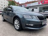 Skoda Octavia Combi 1.5 TSI DSG Tour Navi Voll LED - Skoda Octavia: Tour