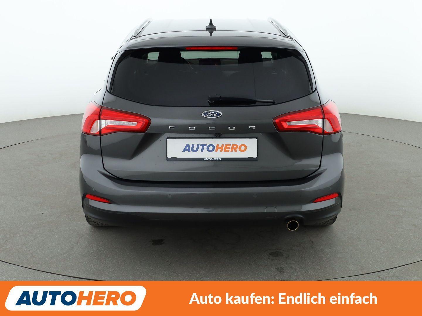 Ford Focus 1.0 EcoBoost Titanium*NAVI*CAM*SPUR*PDC*