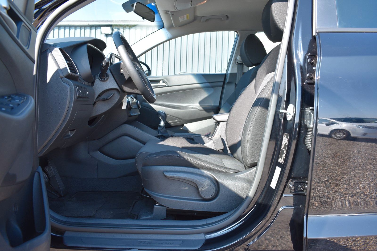 Fahrzeugabbildung Hyundai Tucson Pure 2WD