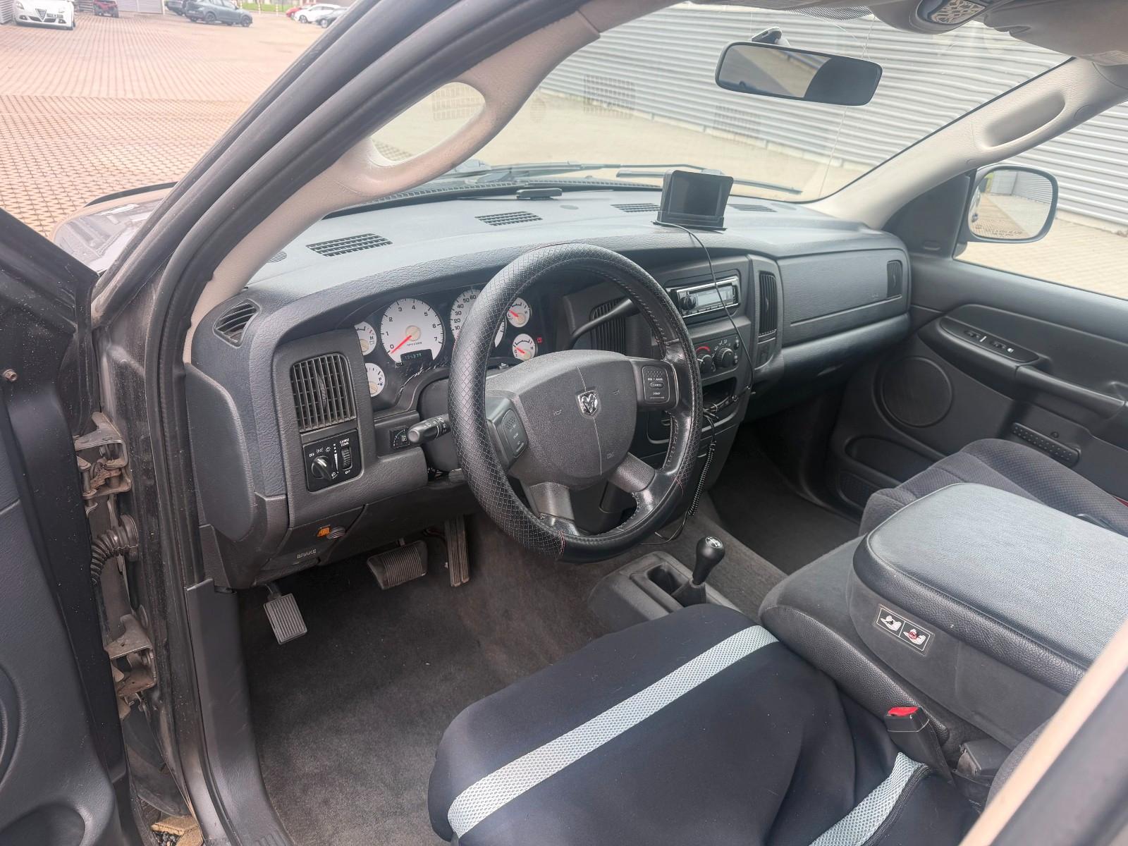 Dodge Ram 2005 — photo 12
