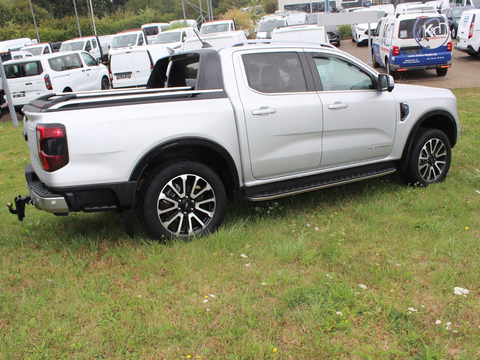Fahrzeugabbildung Ford Ranger Platinum e-4WD Doppelkabine