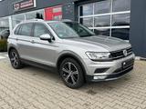 Volkswagen Tiguan 2.0 TDI Highline Pano Digital-Tacho AHK