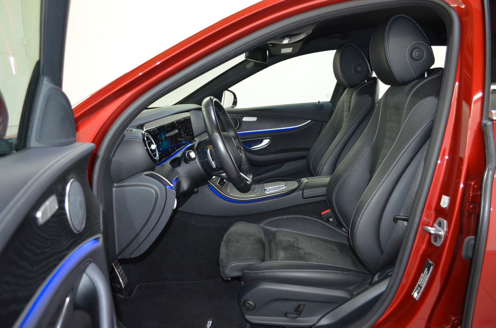 Mercedes-Benz E 400 D T 4M AMG-LINE"DISTR+"360"AHK"R-VIDEO"HUP foto 9