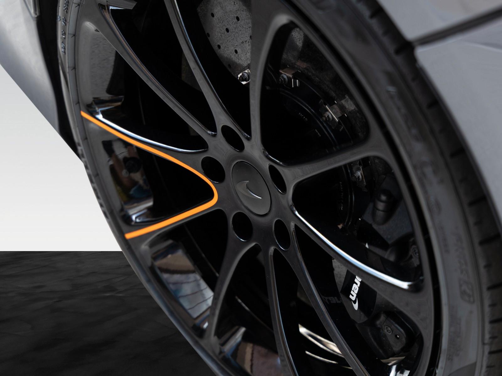 McLaren Artura Spider | Anthracite | Sports Exhaust