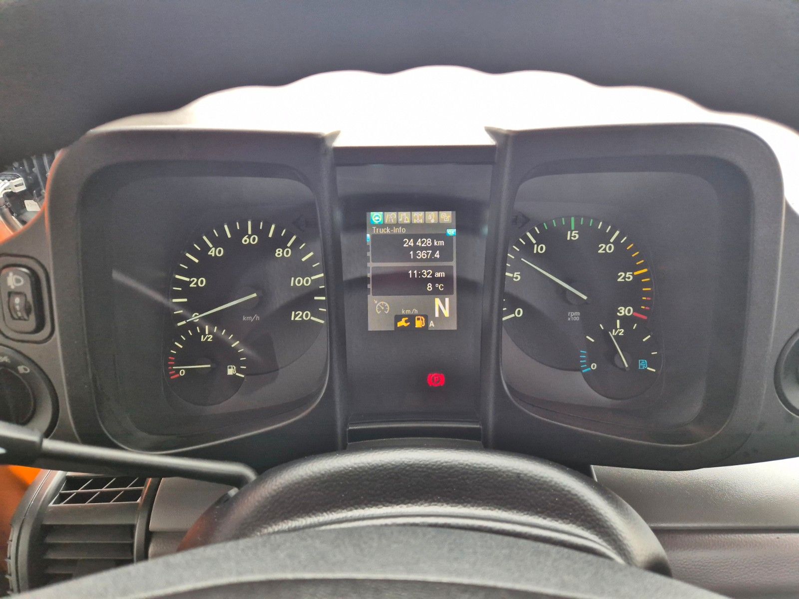 Fahrzeugabbildung Mercedes-Benz Unimog U530 4x4 Jotha VarioPilot Zapfwelle Hydro