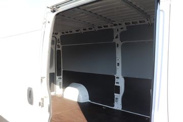 Fotografie des Opel Movano 2.2 D L3H2 Edition