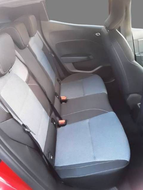 Fahrzeugabbildung Renault CLIO EVOLUTION TCe 90