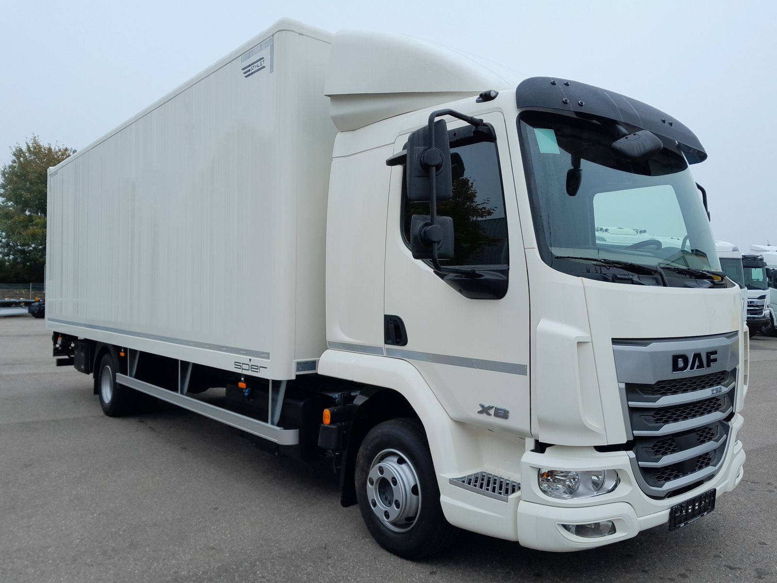 Fahrzeugabbildung DAF FA XB 230 12t