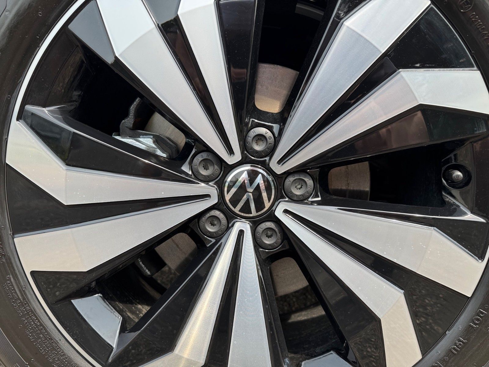 Fahrzeugabbildung Volkswagen T-Cross 1.0 TSI Life Edition