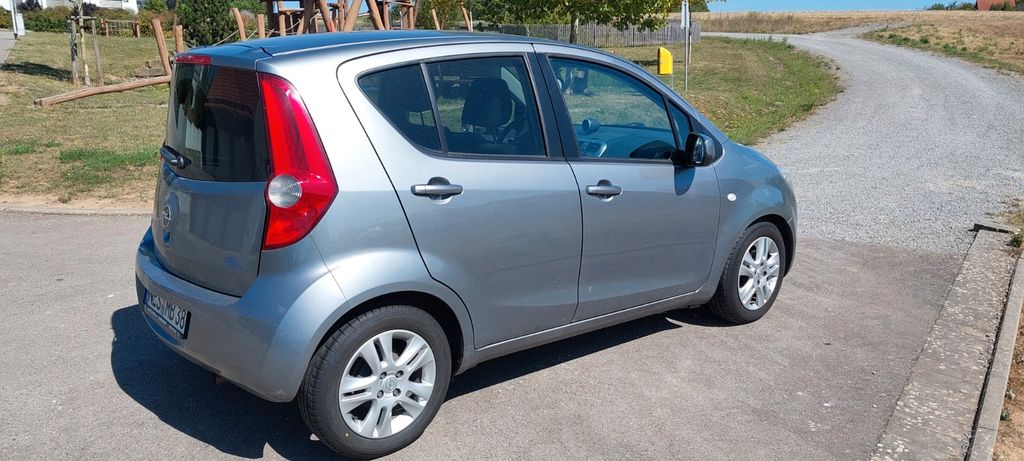 Opel Agila