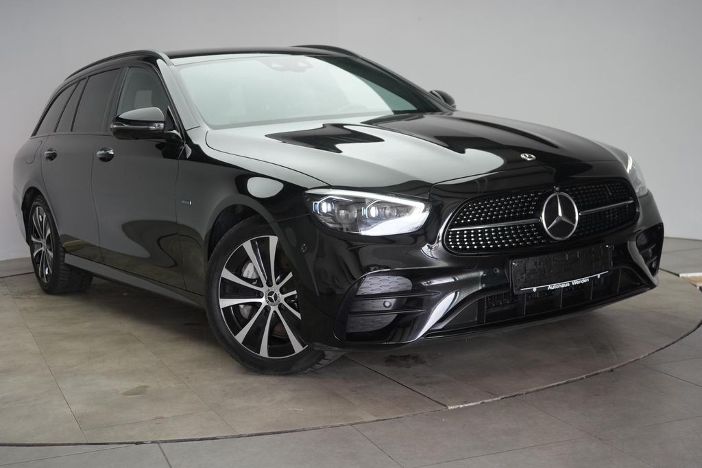 Image of Mercedes-Benz E 300