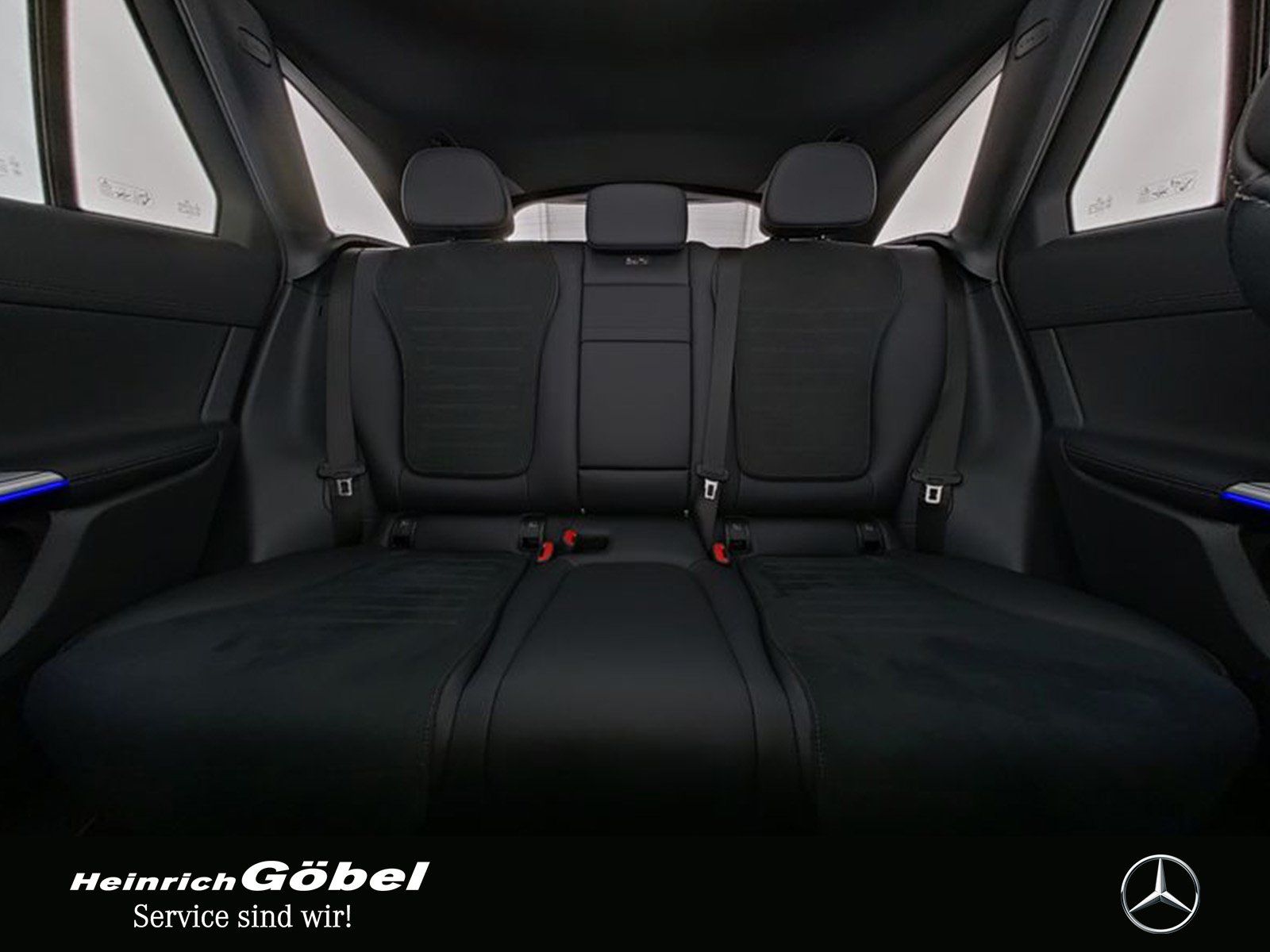 Fahrzeugabbildung Mercedes-Benz GLC 220 d 4M AMG LINE PANORAMA+NIGHT+360°CAM+AHK