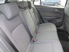 VW Golf VIII Var. 2.0 TDI Life DSG FACELIFT LED Ahk VW Golf VIII Var. 2.0 TDI Life DSG FACELIFT LED Ahk