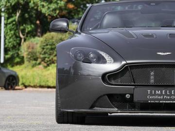 2016 Aston Martin V12 VANTAGE 照片 10