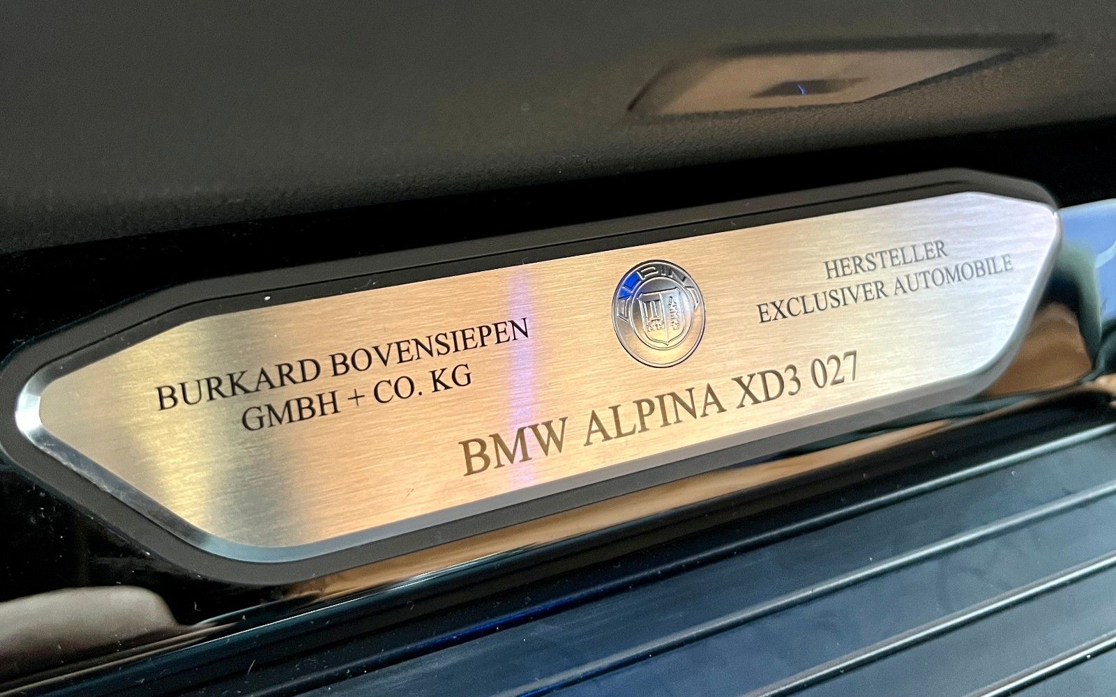 Fahrzeugabbildung ALPINA XD3 3.0- Soundsystem -HeadUp-Pano-Sitzh hinten-