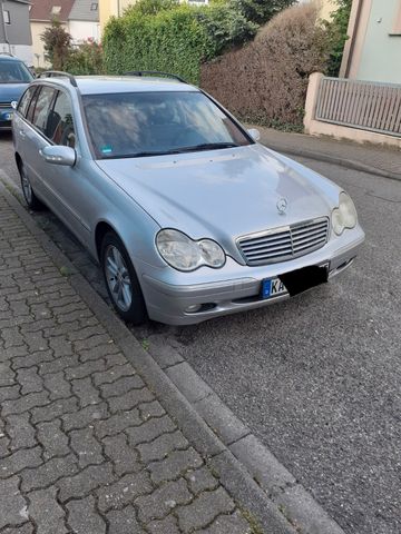 Mercedes-Benz 320