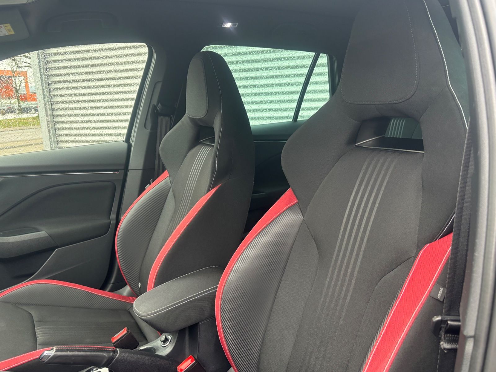 Fahrzeugabbildung SKODA Kamiq Monte Carlo 1.5 TFSI NAVI PANO