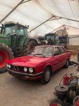 BMW 520i E28  Oldtimer  Zinnoberrot  Au... - BMW 520: 520i E28