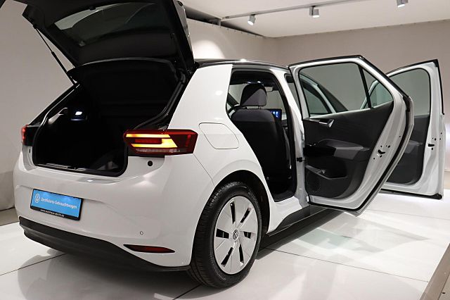 ID.3 Pro Performance ACC Winterräder Navi LED