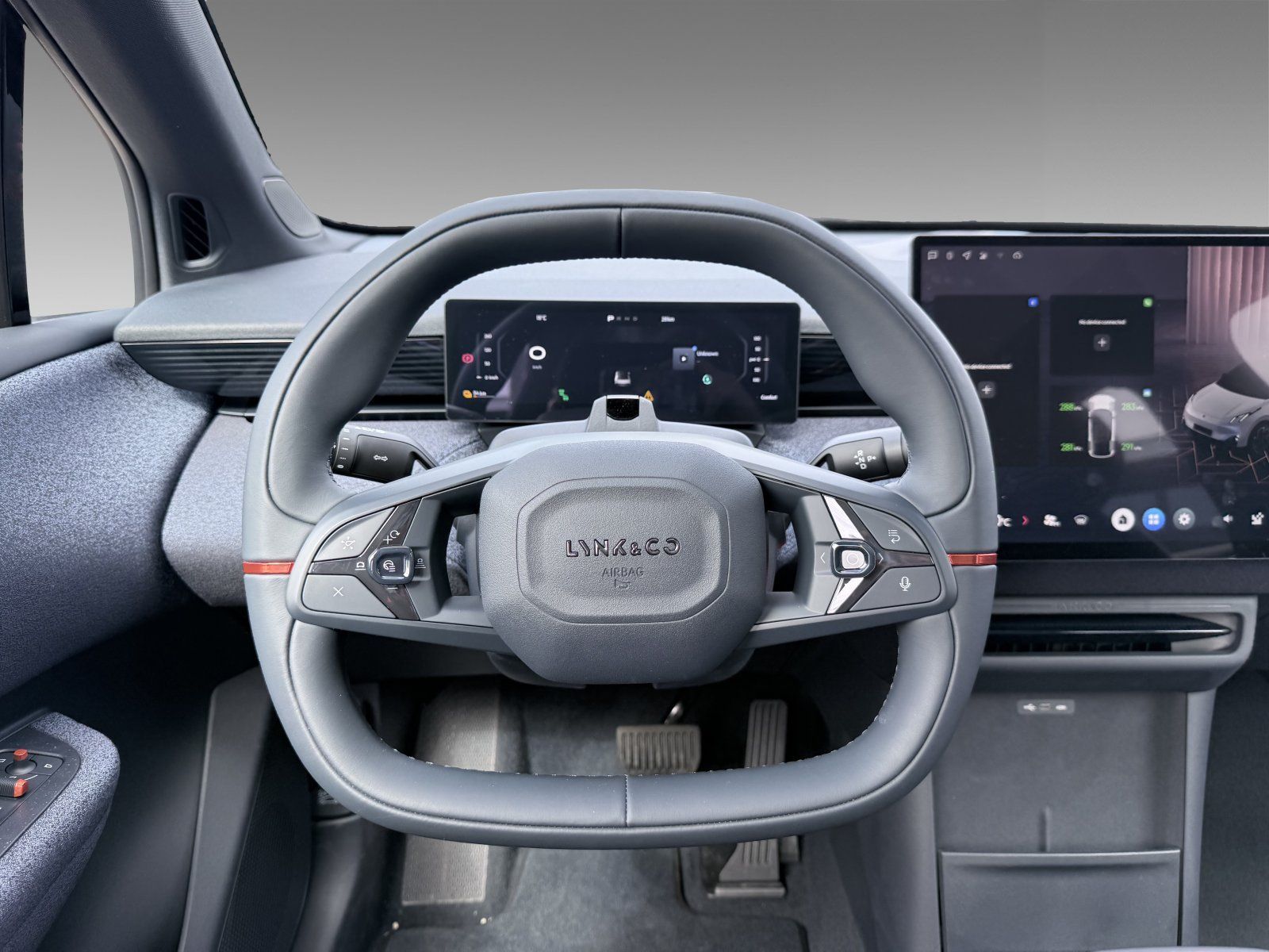 Lynk & Co 02
