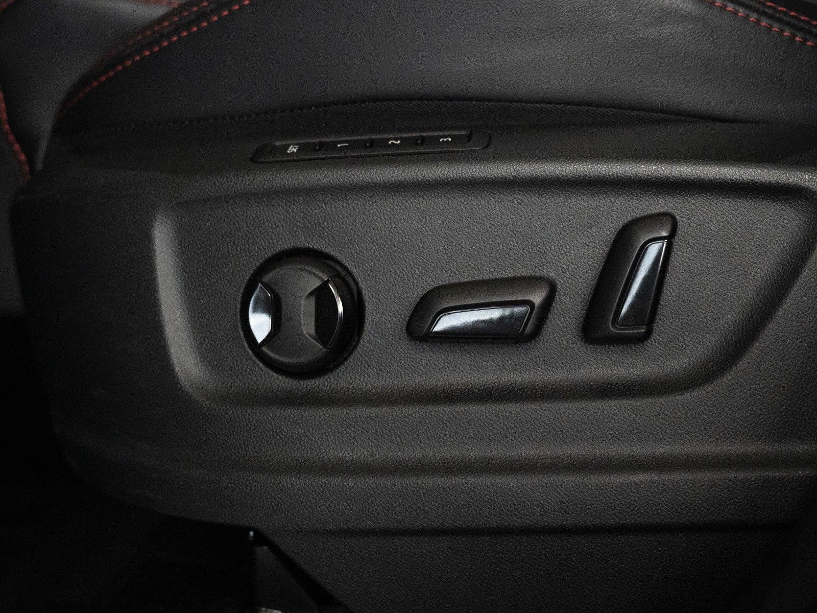 Fahrzeugabbildung SKODA Kodiaq RS 4x4 AUTOM./AHK/STANDHZG./SITZHZG./DAB