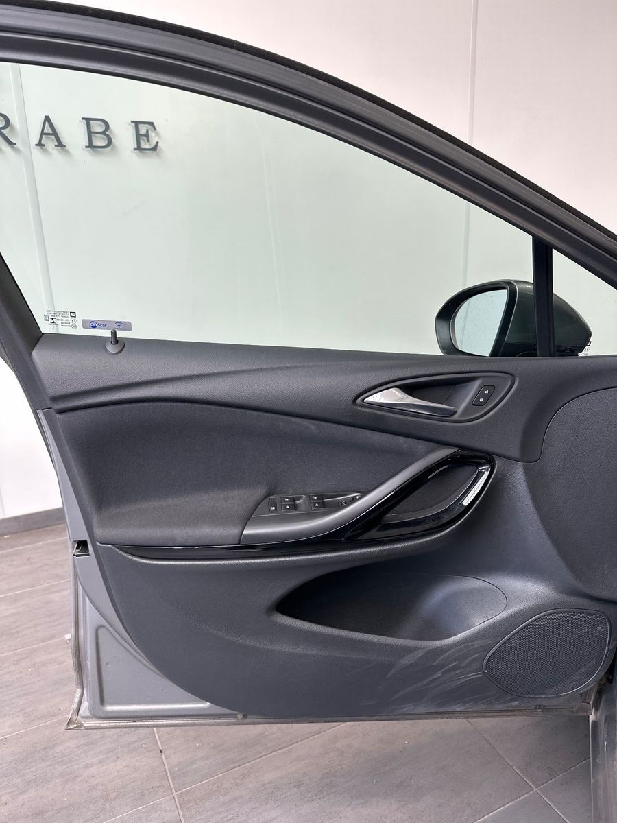 Fahrzeugabbildung Opel Astra 1.4 Turbo NAV+KAM+SHZ+PDC+KLIMA+TEMPOMAT